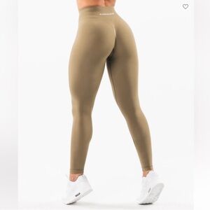 Alphalete Willow Amplify Contour Leggings - NEW